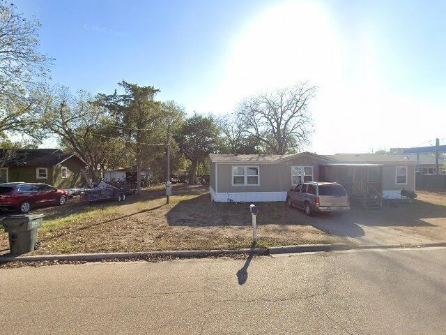 House image located at Cuero, TX 77954