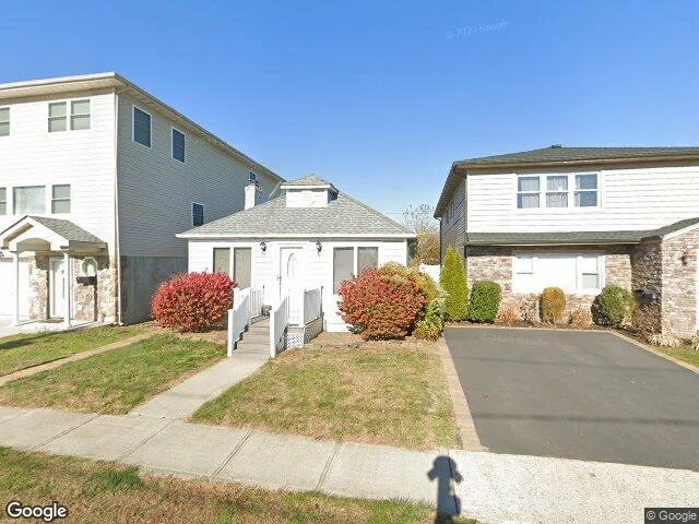 House image located at Island Park, NY 11558