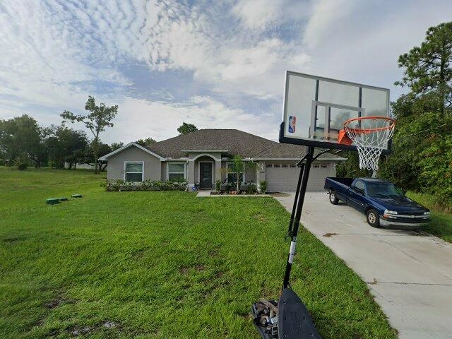 House image located at Brooksville, FL 34614