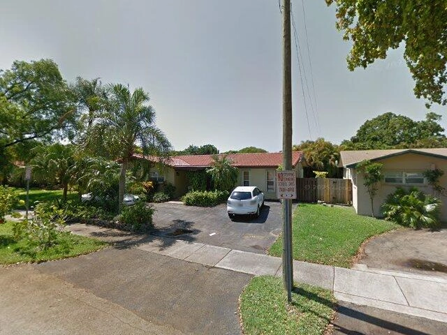 House image located at Miami, FL 33180