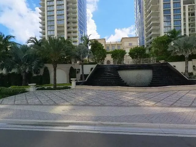 House image located at North Miami Beach, FL 33160