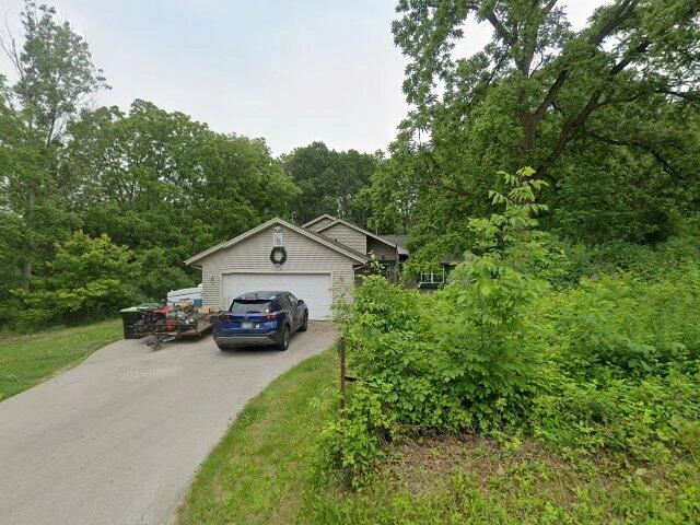 House image located at Waterford, WI 53185