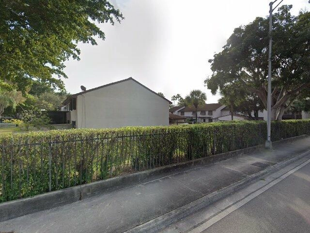 House image located at Miami, FL 33186