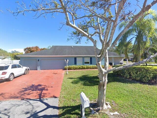 House image located at Miami, FL 33196