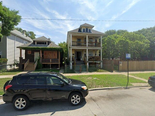 House image located at Chicago, IL 60628