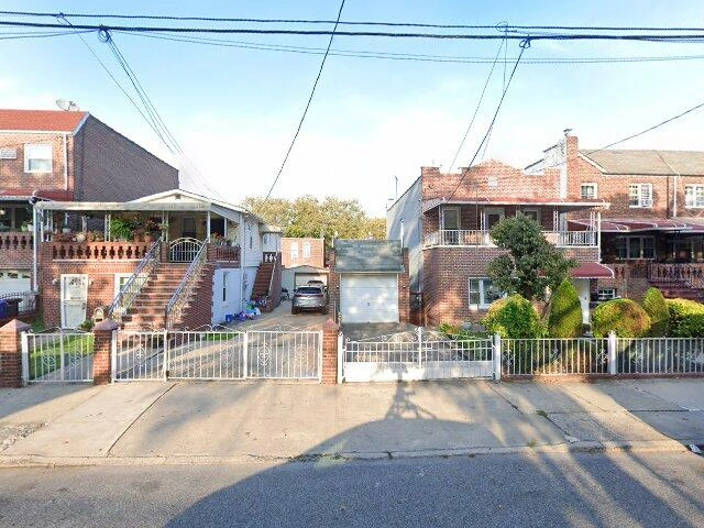 House image located at Los Angeles, CA 90011