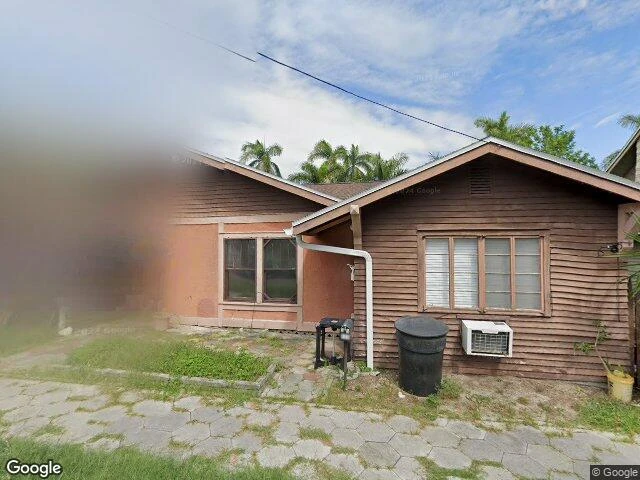 House image located at Saint Petersburg, FL 33701