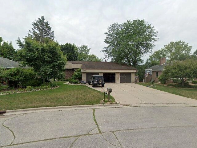 House image located at Green Bay, WI 54302