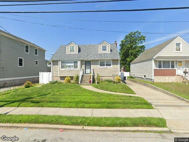 House image located at Freeport, NY 11520