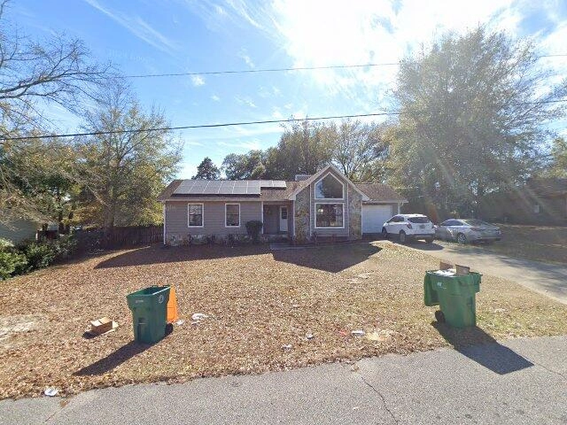 House image located at Crestview, FL 32536