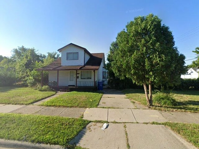 House image located at Warren, MI 48089