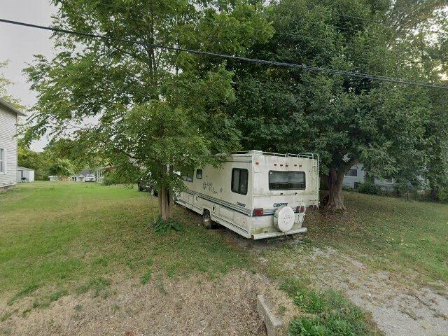 House image located at Godfrey, IL 62035