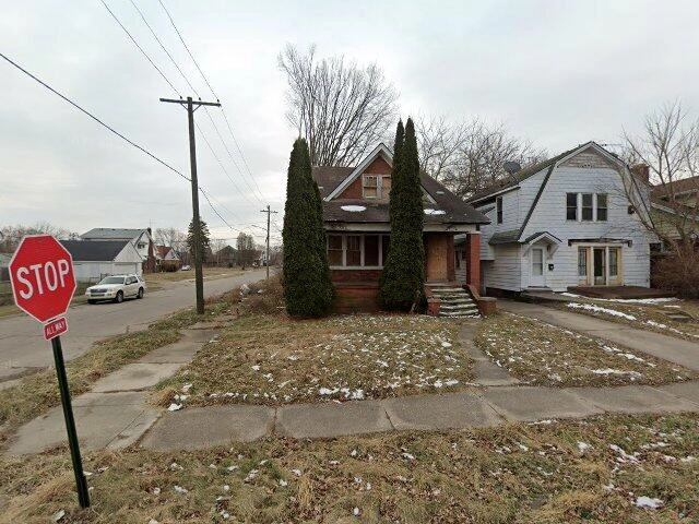 House image located at Detroit, MI 48205
