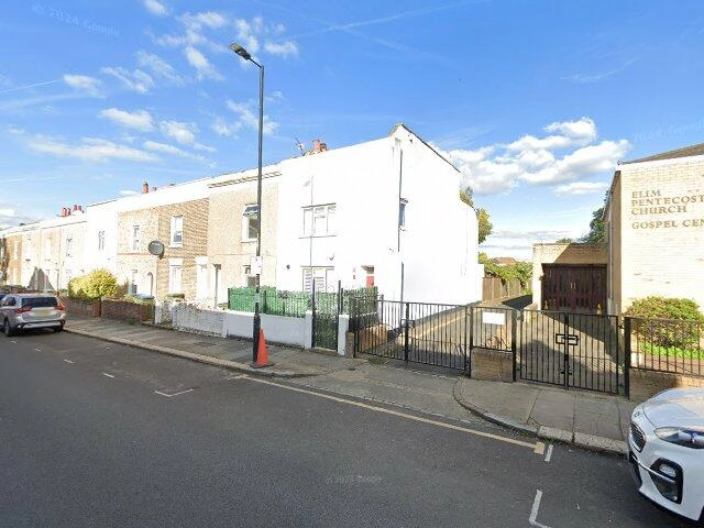 House image located at Middlebury, CT 06762