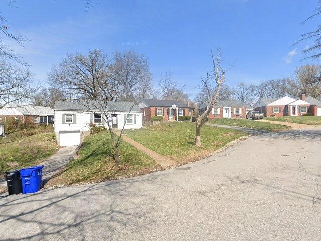 House image located at Saint Louis, MO 63130