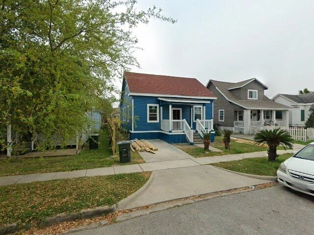 House image located at Galveston, TX 77550