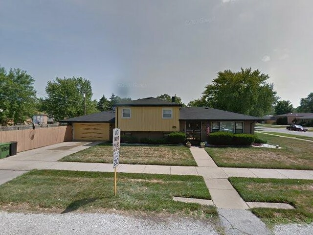 House image located at Dolton, IL 60419