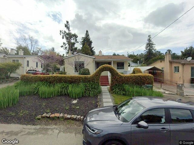 House image located at Oakland, CA 94605