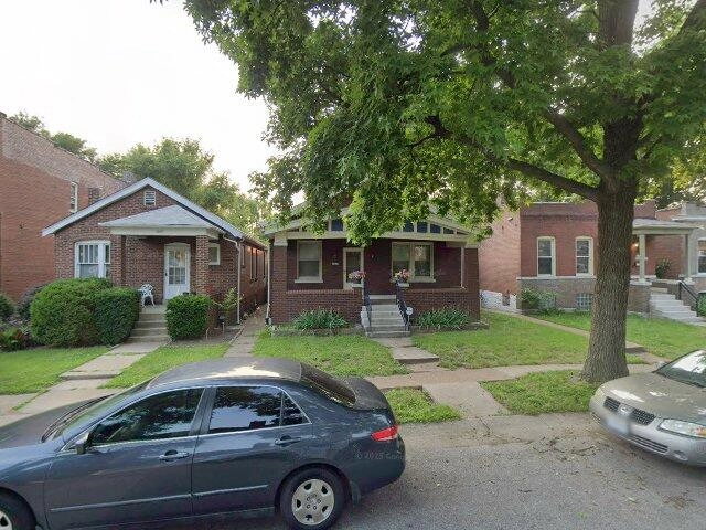 House image located at Lansing, MI 48906