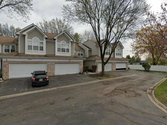 House image located at Aurora, IL 60506