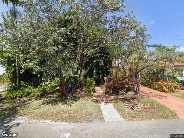 House image located at Miami, FL 33166