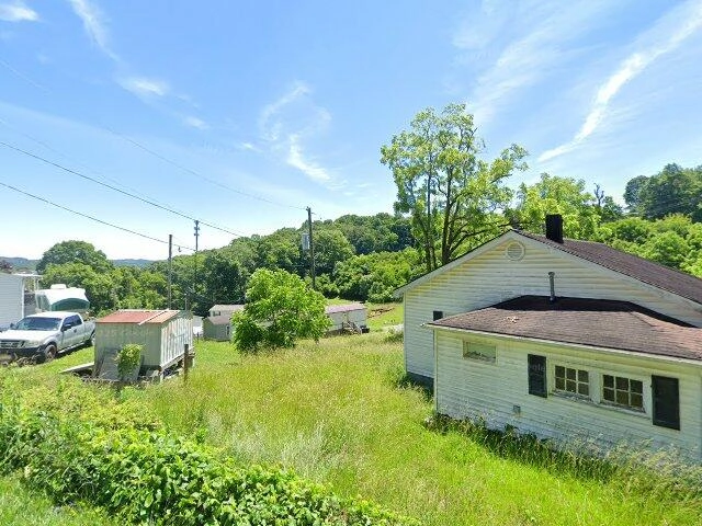 House image located at Whiteville, NC 28472