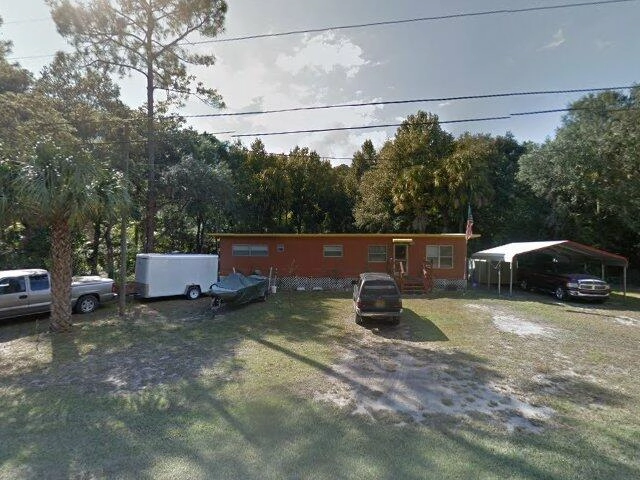 House image located at Inglis, FL 34449