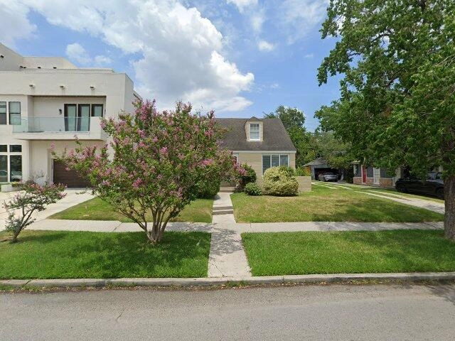 House image located at Houston, TX 77030