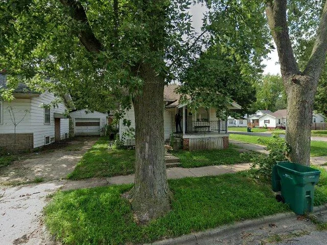 House image located at Decatur, IL 62526