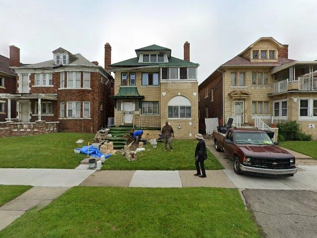 House image located at Detroit, MI 48206