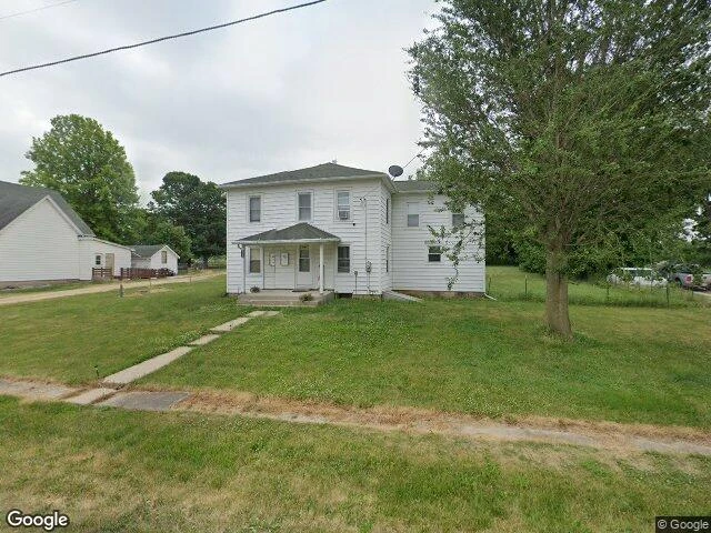 House image located at Freeport, IL 61032