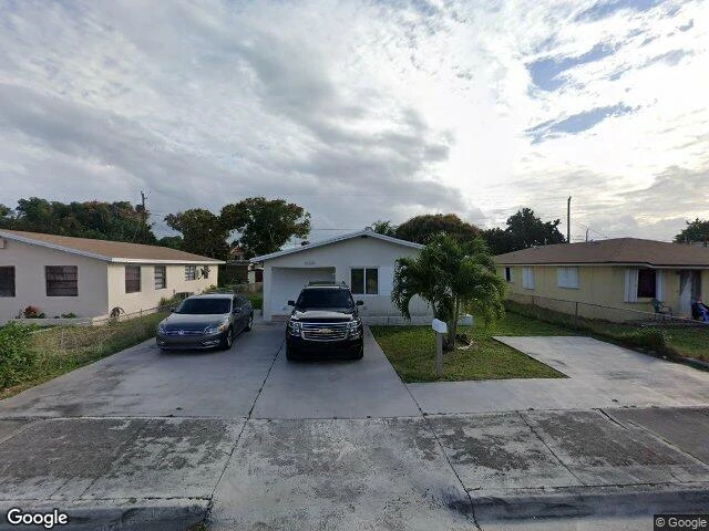 House image located at Miami, FL 33157