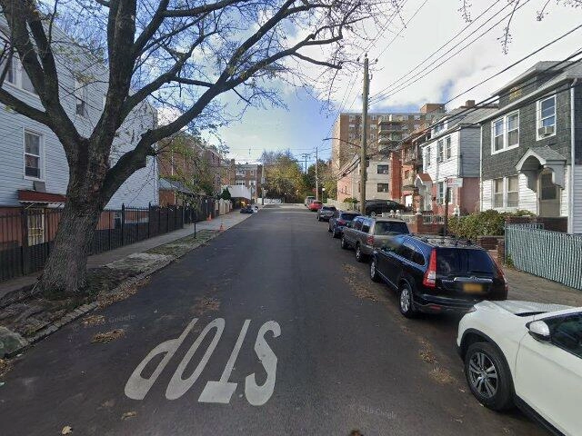 House image located at Bellwood, IL 60104