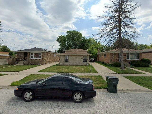 House image located at Dolton, IL 60419