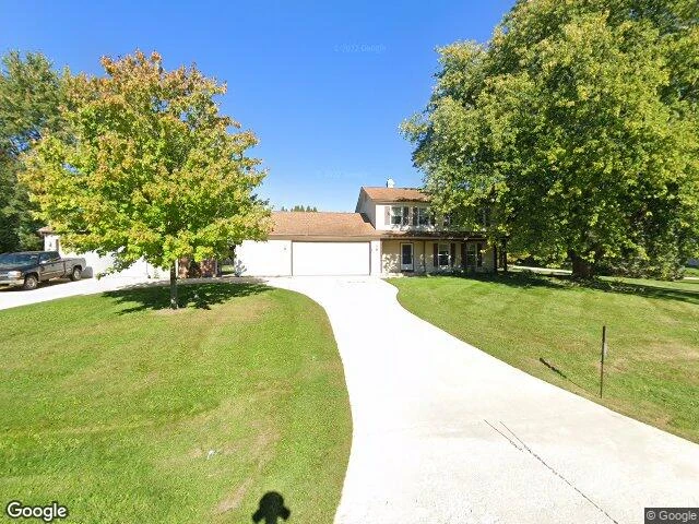 House image located at Saint Charles, IL 60175