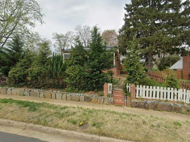 House image located at Alexandria, VA 22312