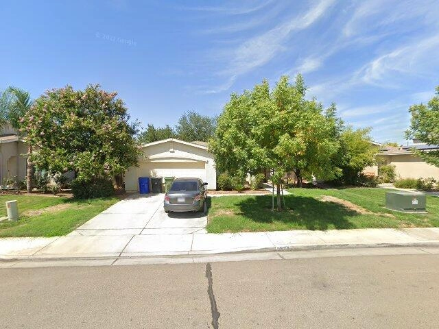 House image located at Dinuba, CA 93618