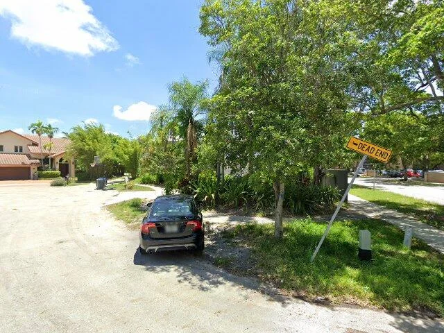 House image located at Hollywood, FL 33021