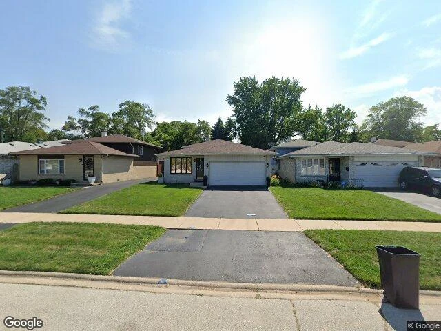 House image located at Dolton, IL 60419