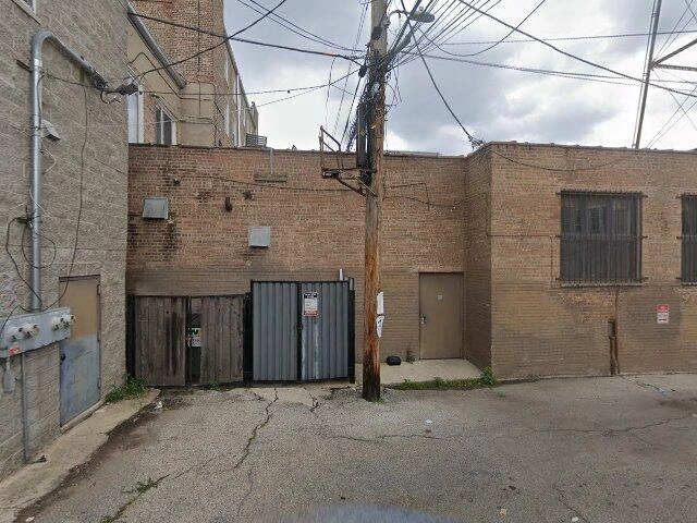 House image located at Chicago, IL 60609