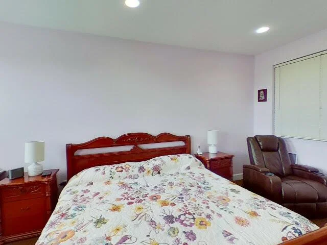 House image located at Hollywood, FL 33027