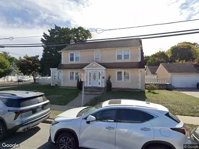 House image located at Freeport, NY 11520