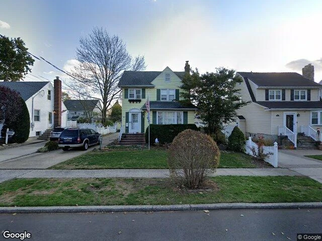 House image located at Oceanside, NY 11572