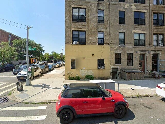 House image located at Saint Joseph, MO 64503