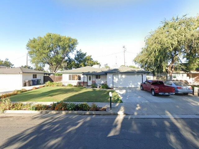 House image located at Tulare, CA 93274