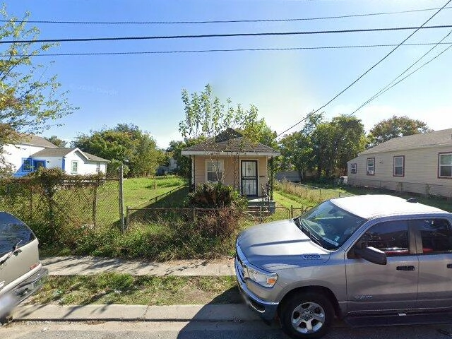 House image located at New Orleans, LA 70117
