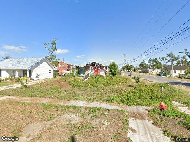 House image located at Panama City, FL 32401