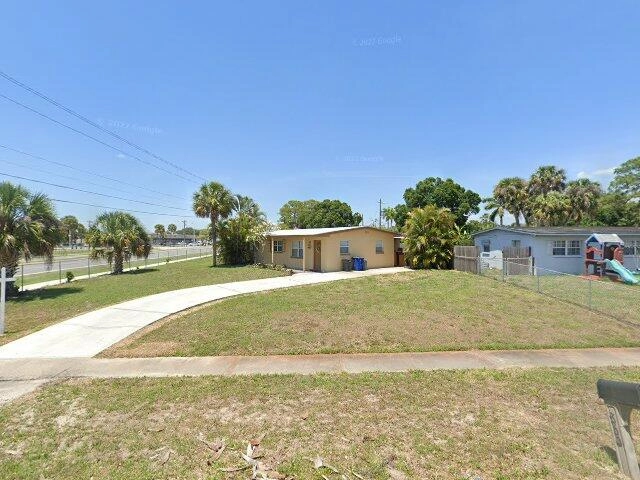 House image located at North Fort Myers, FL 33903