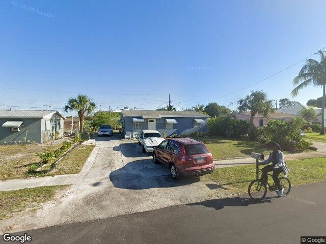 House image located at Boynton Beach, FL 33435