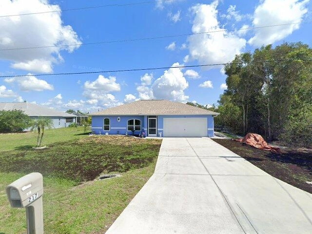 House image located at Fort Myers, FL 33913